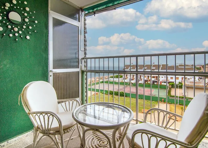 3 Bedroom Beautiful Apartment In Cullera